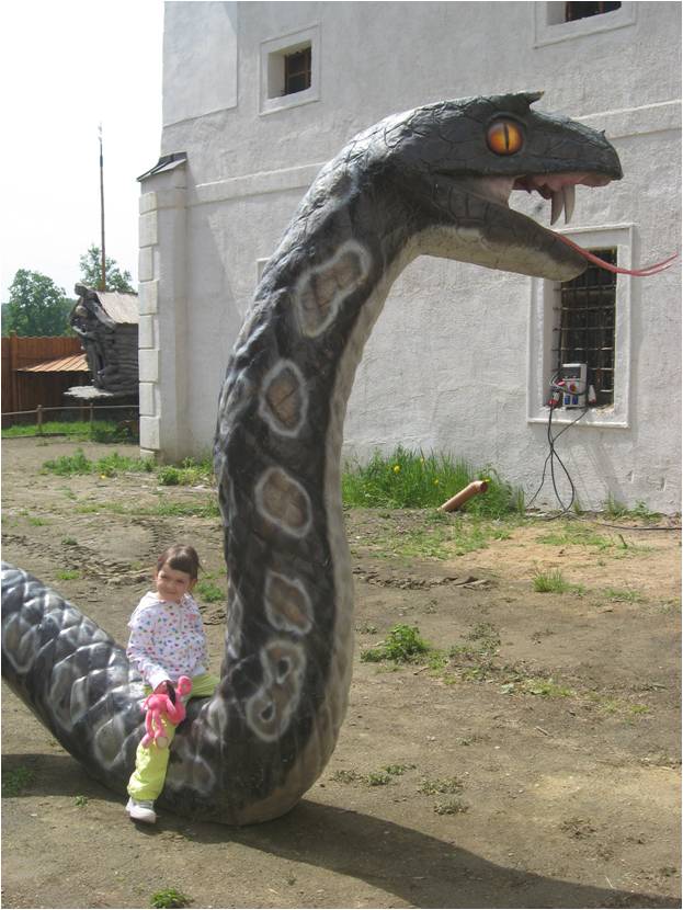 Na obřím hadovi
